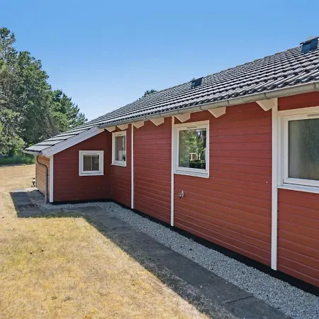 Holiday home Hialmar - 300m From The Sea In Ne Jutland By Interhome